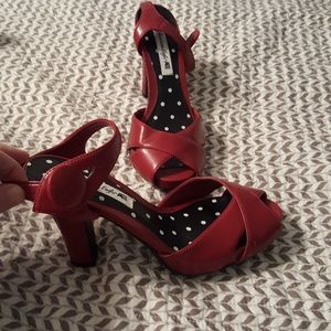 American Eagle Red Sling Back Vintage Vibe 5.5